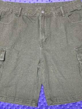 SHEIN Olive Green Cargo Shorts